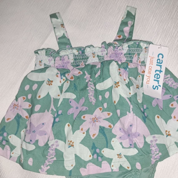 green dress with white flowers for girl, by Carter's, for 3 months - Picture 2 of 6